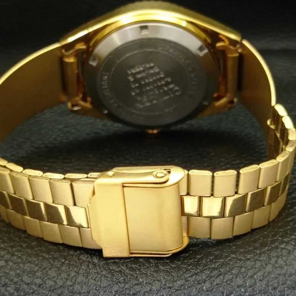 Vintage 1974 Citizen Automatic Mens Gold Watch W/daydate & Red accents